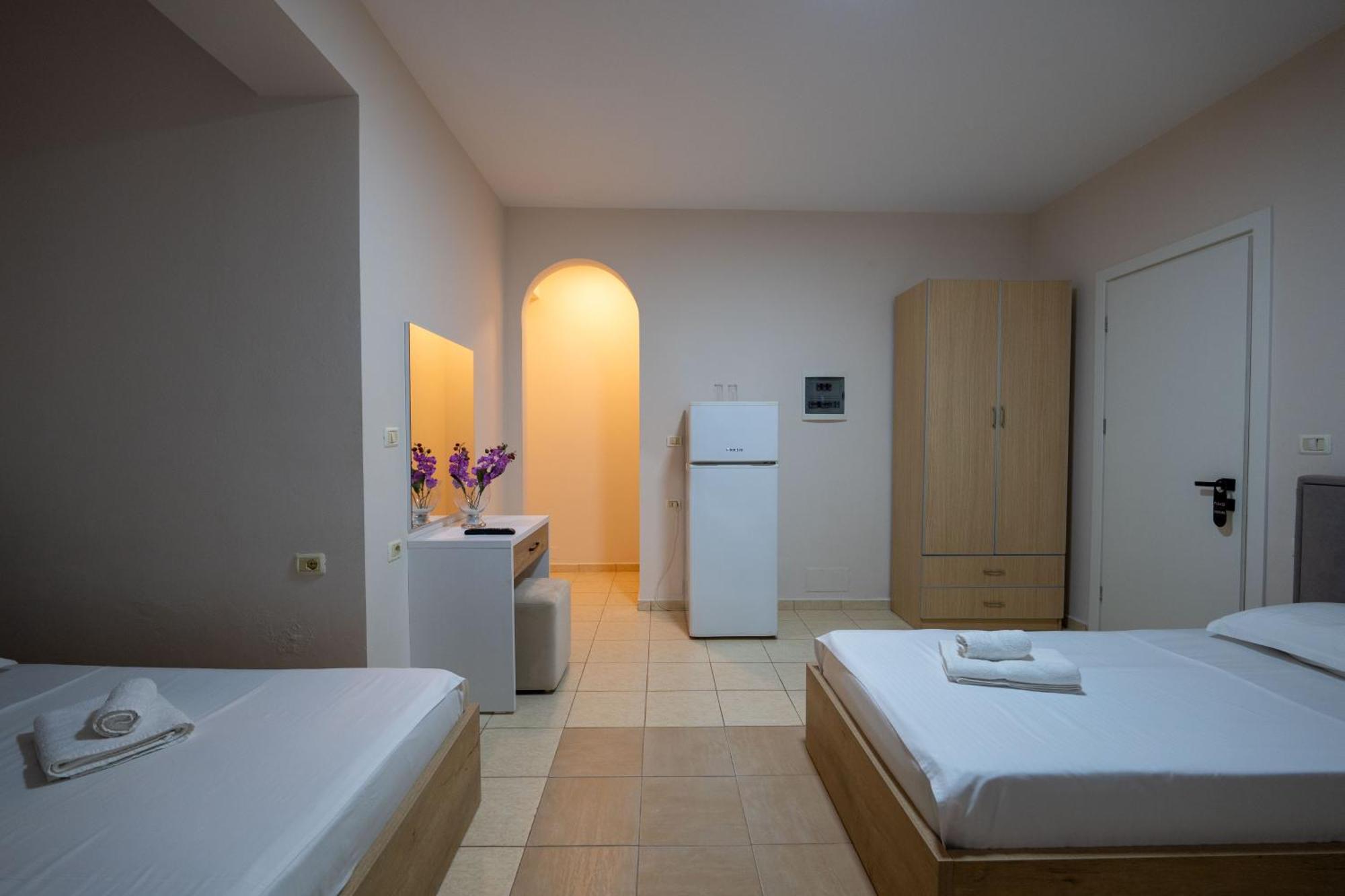 Twins Hotel Ksamil Luaran gambar