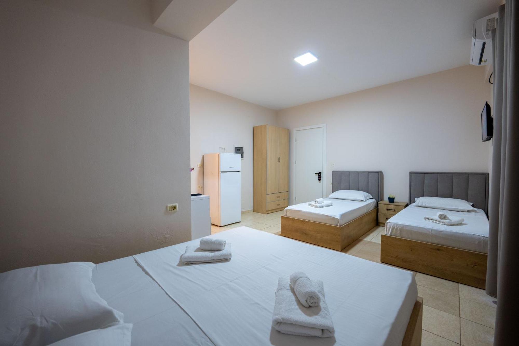 Twins Hotel Ksamil Luaran gambar