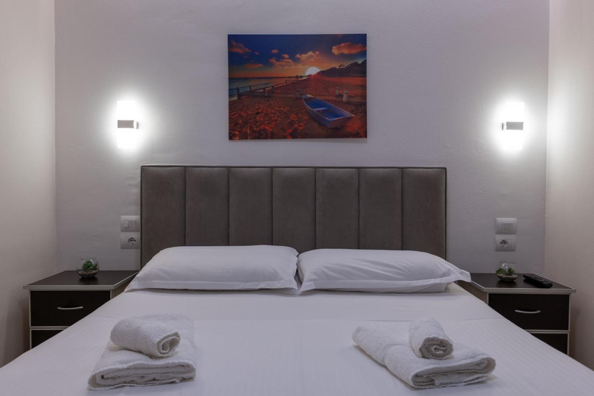 Twins Hotel Ksamil Luaran gambar